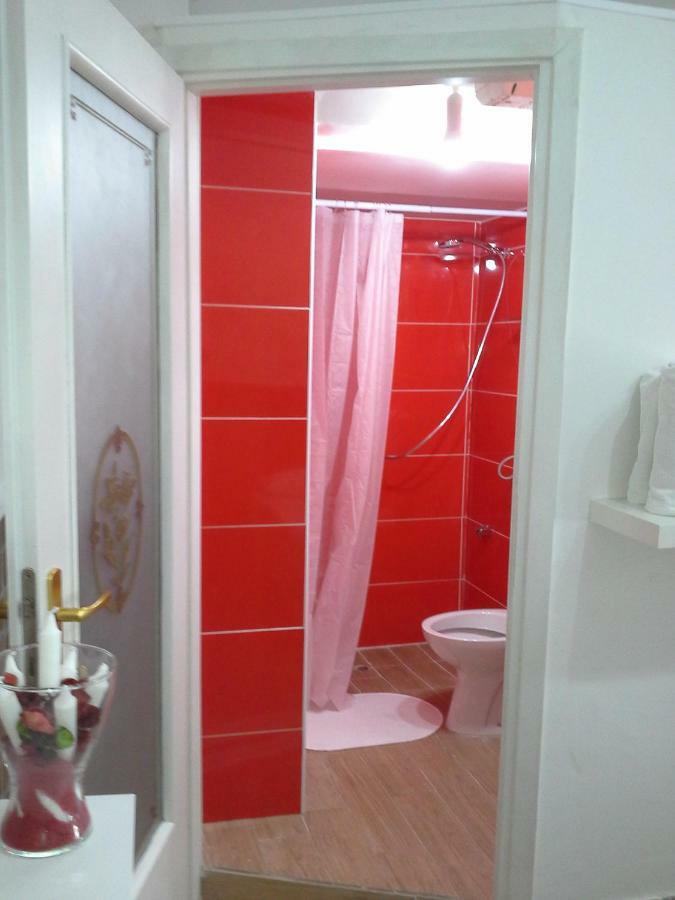 I Giardini Di Capodimonte 2 Bed & Breakfast Napoli Bagian luar foto